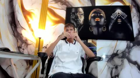 Snapshot of mono_blonde chatting on 9, 9, 2025 mono_blonde online show from 9, 9, 2025