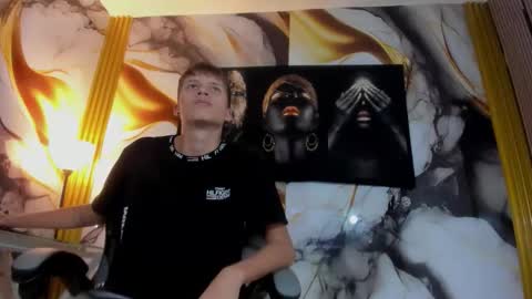 Snapshot of mono_blonde chatting on 20, 9, 2025 mono_blonde online show from 20, 9, 2025