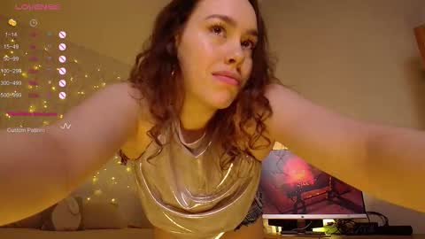 Snapshot of monroe_linger chatting on 21, 2, 2026 Monroe Please dont forger to follow me online show from 21, 2, 2026