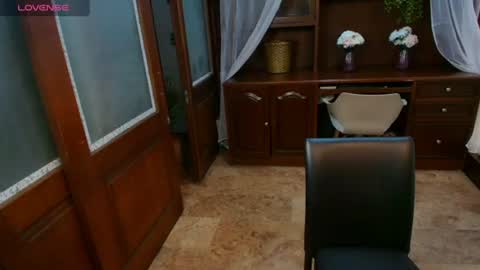 Snapshot of monserratgray chatting on 16, 6, 2026 MONSERRAT online show from 16, 6, 2026