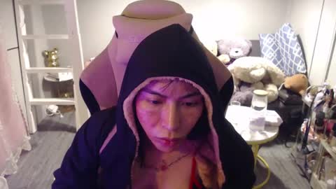 ELYSE A SIMPLE GIRL online show from 29, 4, 2026