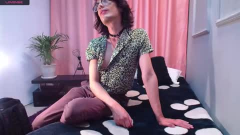 Linda Darling online show from 11, 1, 2026