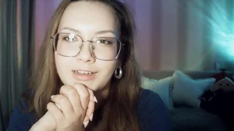 Snapshot of moodiemira chatting on 24, 4, 2026 moodiemira online show from 24, 4, 2026