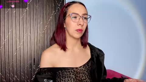 Snapshot of moolly_evanz chatting on 20, 4, 2026 moolly_evanz online show from 20, 4, 2026