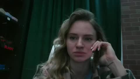 moon_light_girl online show from 28, 2, 2025