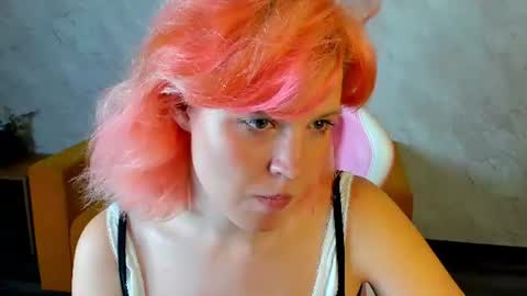 Snapshot of moon_starry chatting on 4, 8, 2026 Your love online show from 4, 8, 2026
