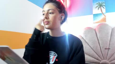 Snapshot of moon_winy chatting on 20, 9, 2025 Winy online show from 20, 9, 2025