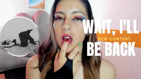 Snapshot of moon_winy chatting on 23, 10, 2025 Winy online show from 23, 10, 2025