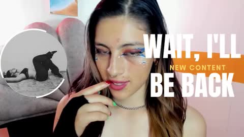 Snapshot of moon_winy chatting on 6, 11, 2025 Winy online show from 6, 11, 2025