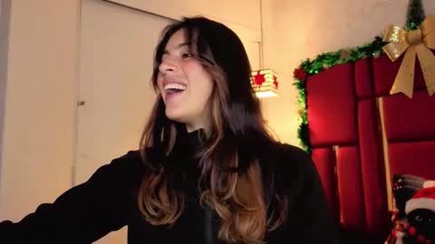 Snapshot of moon_winy chatting on 16, 12, 2025 Winy online show from 16, 12, 2025