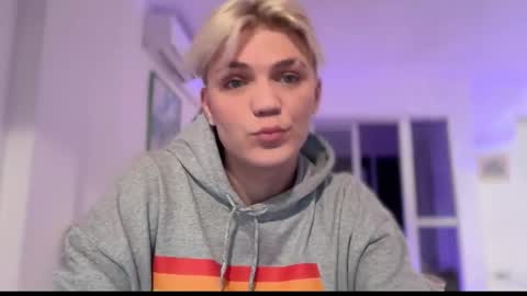 Snapshot of moonflamek chatting on 21, 2, 2026 moonflamek online show from 21, 2, 2026