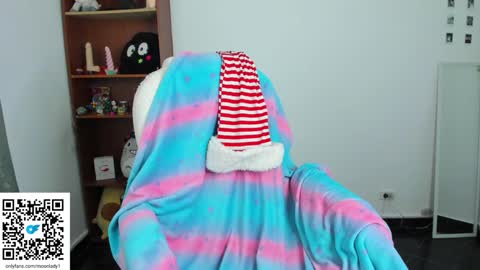 Snapshot of moonlady_ chatting on 21, 12, 2024 MOON  online show from 21, 12, 2024