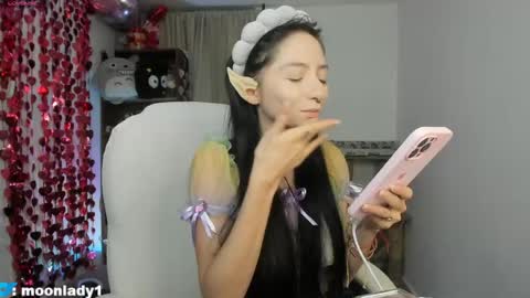 Snapshot of moonlady_ chatting on 5, 6, 2026 MOON online show from 5, 6, 2026