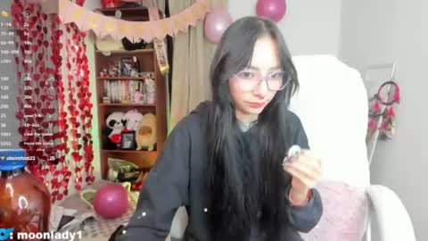 Snapshot of moonlady_ chatting on 27, 6, 2026 MOON online show from 27, 6, 2026
