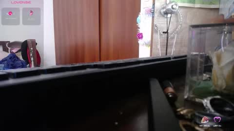 moonlunita online show from 15, 10, 2025