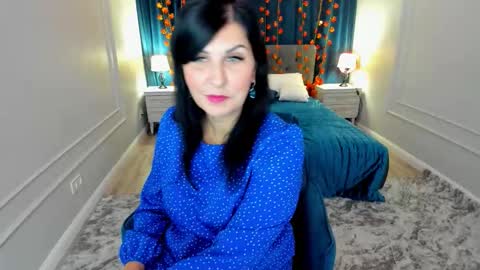 Ask me  online show from 13, 11, 2025