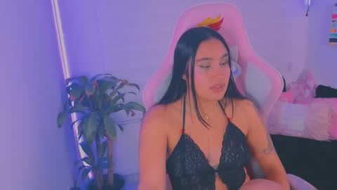 Snapshot of morena_rodriguez_9 chatting on 9, 9, 2025 morena_rodriguez_9 online show from 9, 9, 2025
