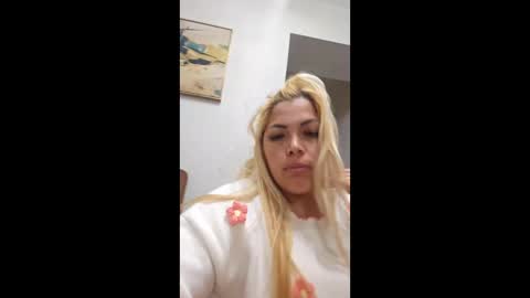 moreno2582 online show from 20, 4, 2026