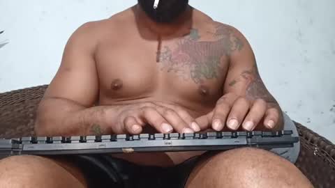 Snapshot of moreno_lutador chatting on 31, 12, 2024 John john online show from 31, 12, 2024