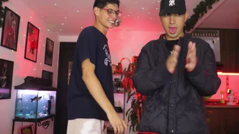   online show from 4, 2, 2025