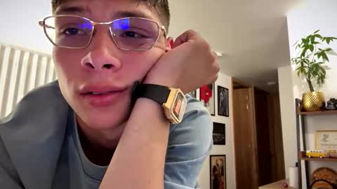   online show from 30, 9, 2025