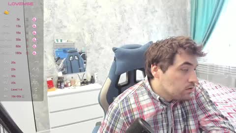 Snapshot of morlaios chatting on 3, 2, 2025 Morl online show from 3, 2, 2025