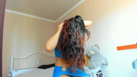 Snapshot of moroccan_diamond_ chatting on 4, 4, 2026 Medina online show from 4, 4, 2026