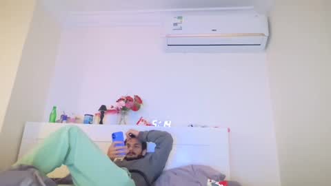 twennysevv27 online show from 29, 1, 2025