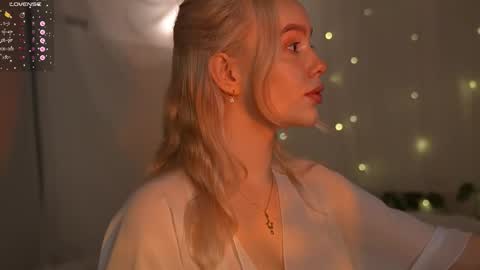 Snapshot of mother__of__dragons chatting on 23, 9, 2025 Deni and Jett my weekly schedule online show from 23, 9, 2025