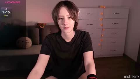 Snapshot of mothkink chatting on 14, 10, 2025 mothkink Moth - online show from 14, 10, 2025
