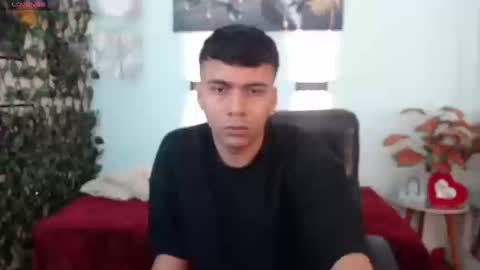 Mou Fly online show from 19, 9, 2025