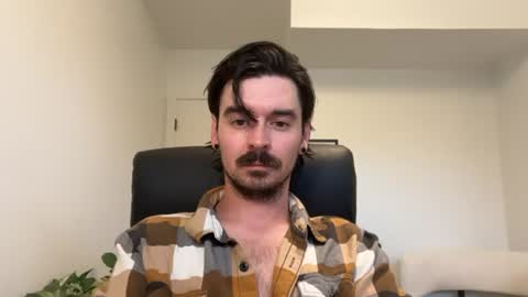 Snapshot of moustachematt chatting on 27, 6, 2026 moustachematt online show from 27, 6, 2026