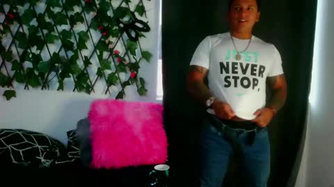 Snapshot of mr777desire chatting on 12, 10, 2025 mr777desire online show from 12, 10, 2025