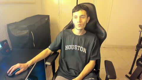 Snapshot of mr_andresr chatting on 17, 2, 2025 Andy online show from 17, 2, 2025