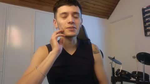 Snapshot of mr_andresr chatting on 19, 9, 2025 Andy online show from 19, 9, 2025