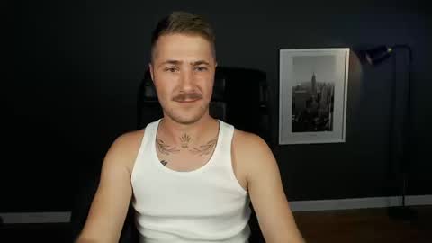 Snapshot of mr_at chatting on 19, 9, 2025 Artur online show from 19, 9, 2025