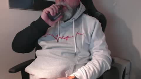 mr_boombastic2021 online show from 27, 11, 2025