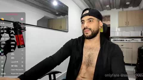 chris online show from 12, 10, 2025