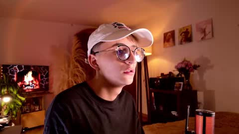 Mr Evans online show from 4, 10, 2025