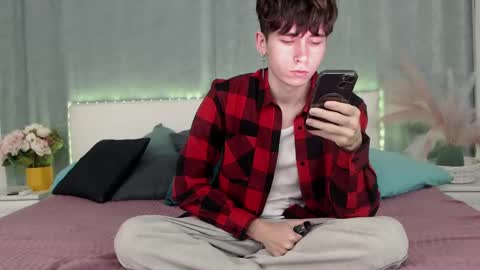 Snapshot of mr_lucky_guy chatting on 17, 2, 2025 Kris online show from 17, 2, 2025