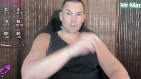 Snapshot of mr_mac69 chatting on 5, 5, 2026 Cam online show from 5, 5, 2026