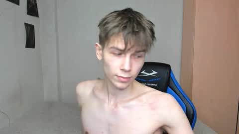 Snapshot of mr_makentoshi chatting on 24, 2, 2025 Makentoshi online show from 24, 2, 2025