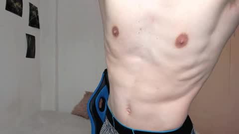 Snapshot of mr_makentoshi chatting on 8, 3, 2025 Makentoshi online show from 8, 3, 2025