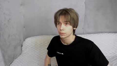 Snapshot of mr_makentoshi chatting on 11, 9, 2025 Makentoshi online show from 11, 9, 2025