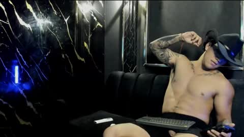 mr_maximo online show from 9, 10, 2025