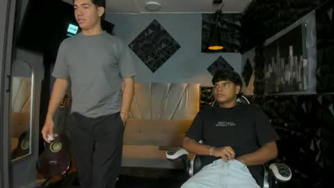 mr_mois online show from 4, 4, 2026