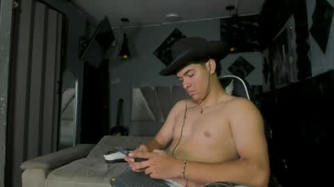 mr_mois online show from 8, 5, 2026