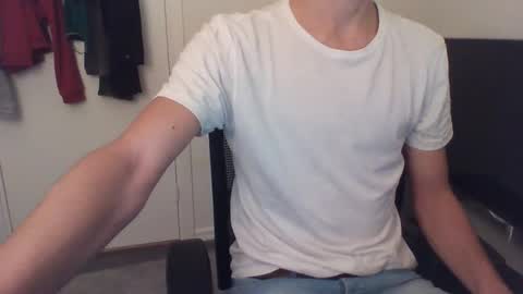 Snapshot of mr_natural96 chatting on 3, 11, 2025 mr_natural96 online show from 3, 11, 2025