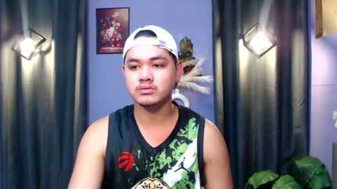 Snapshot of mr_olivercummerx chatting on 5, 10, 2025 mr_olivercummerx online show from 5, 10, 2025