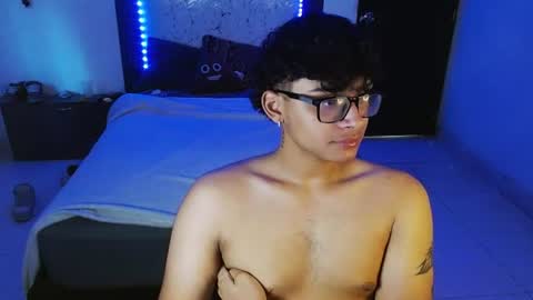 Snapshot of mr_yisuz chatting on 19, 6, 2026 yisuz online show from 19, 6, 2026